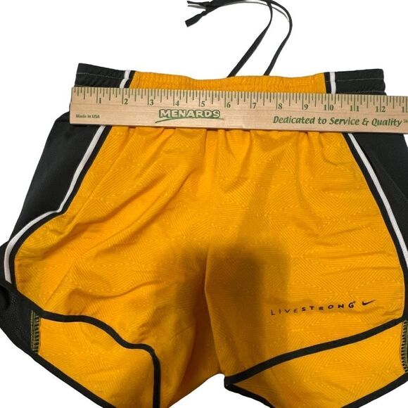 NIKE xs Dri-Fit Livestrong Shorts - Picture 6 of 16